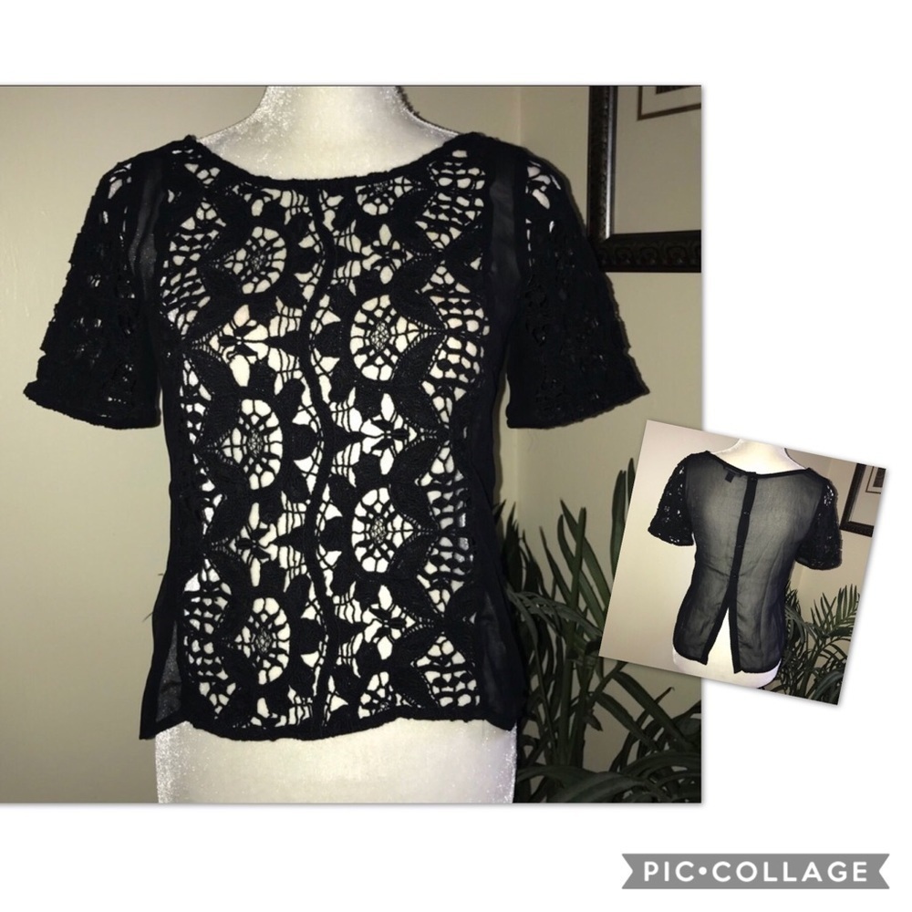 American Eagle Outfitters Lace Short Sleeve Top XS*